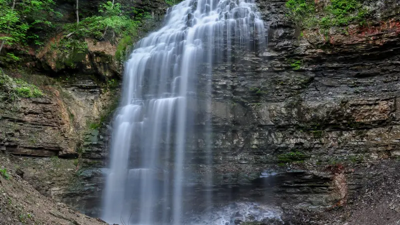 Air Terjun Tiffany di Kota Hamilton Kanada