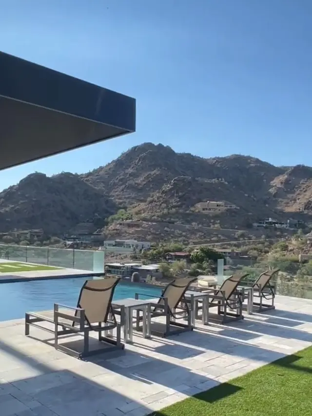 Potret Rumah Farah Quinn di AS