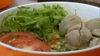 Nikmatnya Ramen Susu Bakso di Banyuwangi
