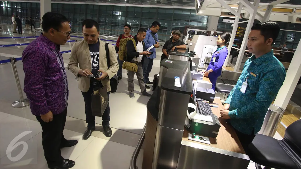 Dirut Garuda Tinjau Penerbangan Perdana di Terminal 3 Ultimate