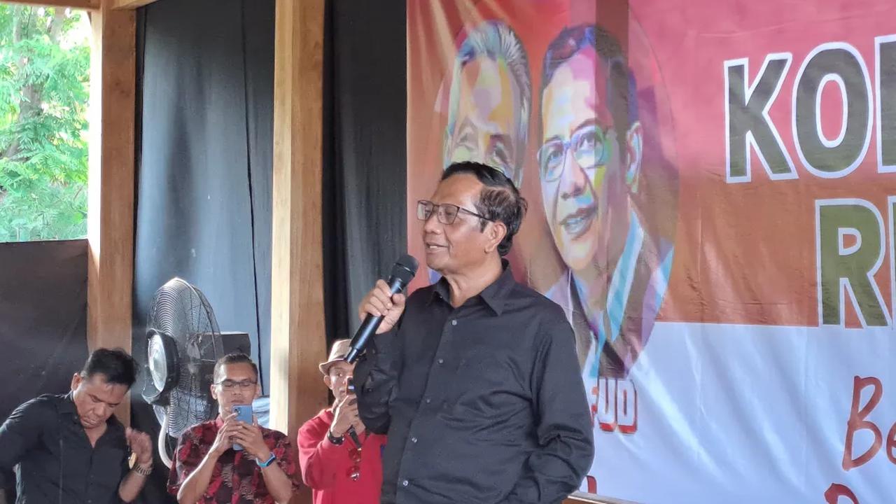 Mahfud menyebut jika DPR tetap ngotot mengajukan hak angket, butuh improvisasi siapa yang akan diangket.