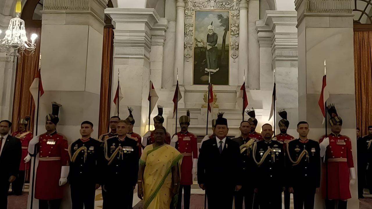 Presiden Prabowo Dijamu Makam Malam Presiden India
