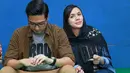 Agar Gina dapat menjaga kesehatannya, Kinos kini lebih memberikan perhatian kepada sang istri yang sedang mengandung.  (Galih W. Satria/Bintang.com)