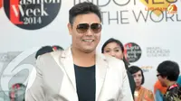 Mau Jenguk Ayu Ting Ting, Apa Kado Spesial Ivan Gunawan?