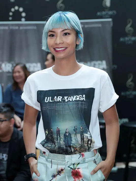 Sejak anak pertamanya berusia satu tahun, Shareefa Daanish mulai kangen akting. Tidak lama kemudian, datang tawaran main film bergenre horor Ular Tangga. (Deki Prayoga/Bintang.com)