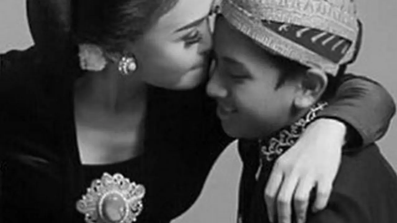 [Bintang] Yuni Shara dan Cavin Oberian Siahaan