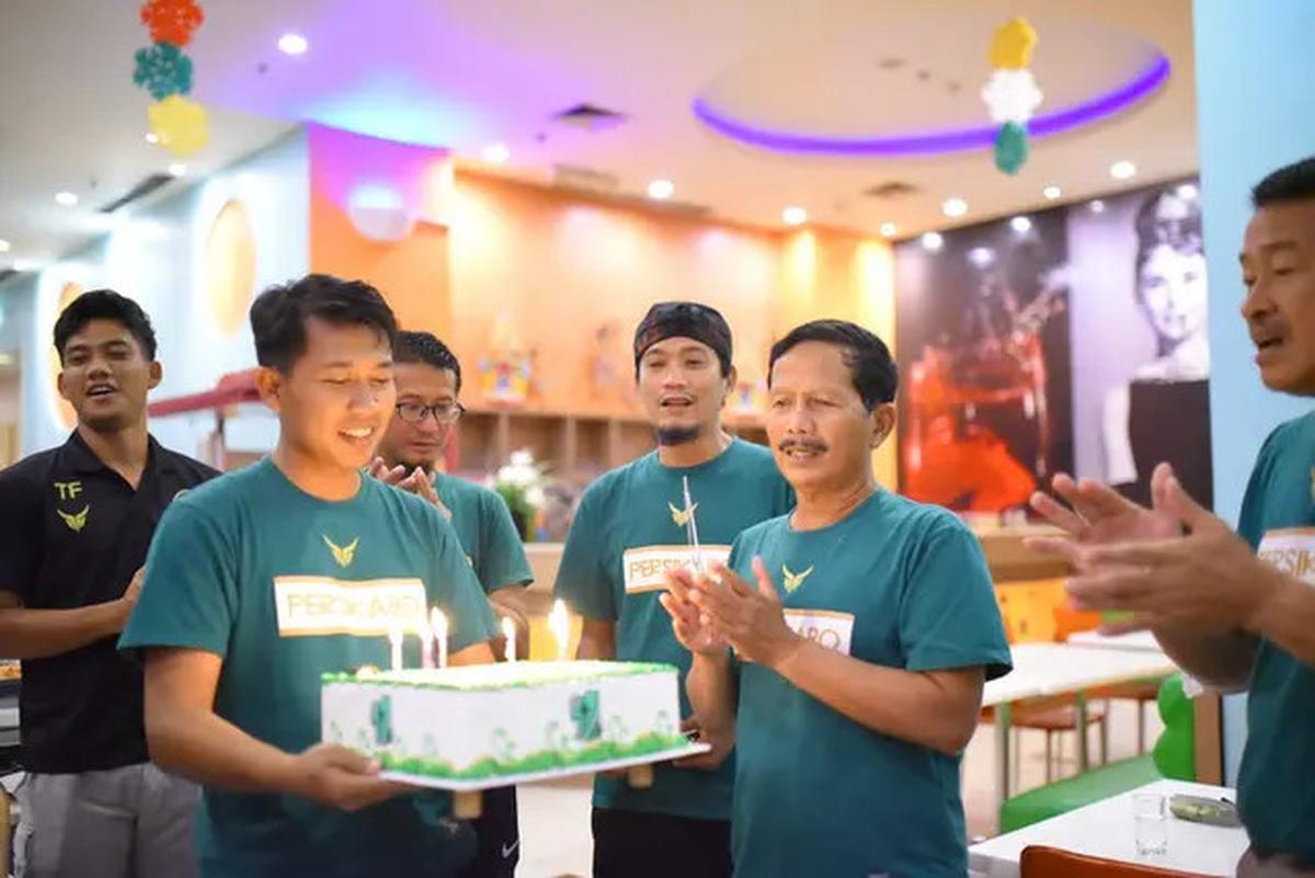 Djadjang Nurdjaman Kembali ke Persib Bandung