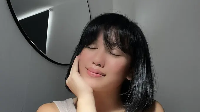 Potret diri Lolly, sumber Instagram: @1a.uraa