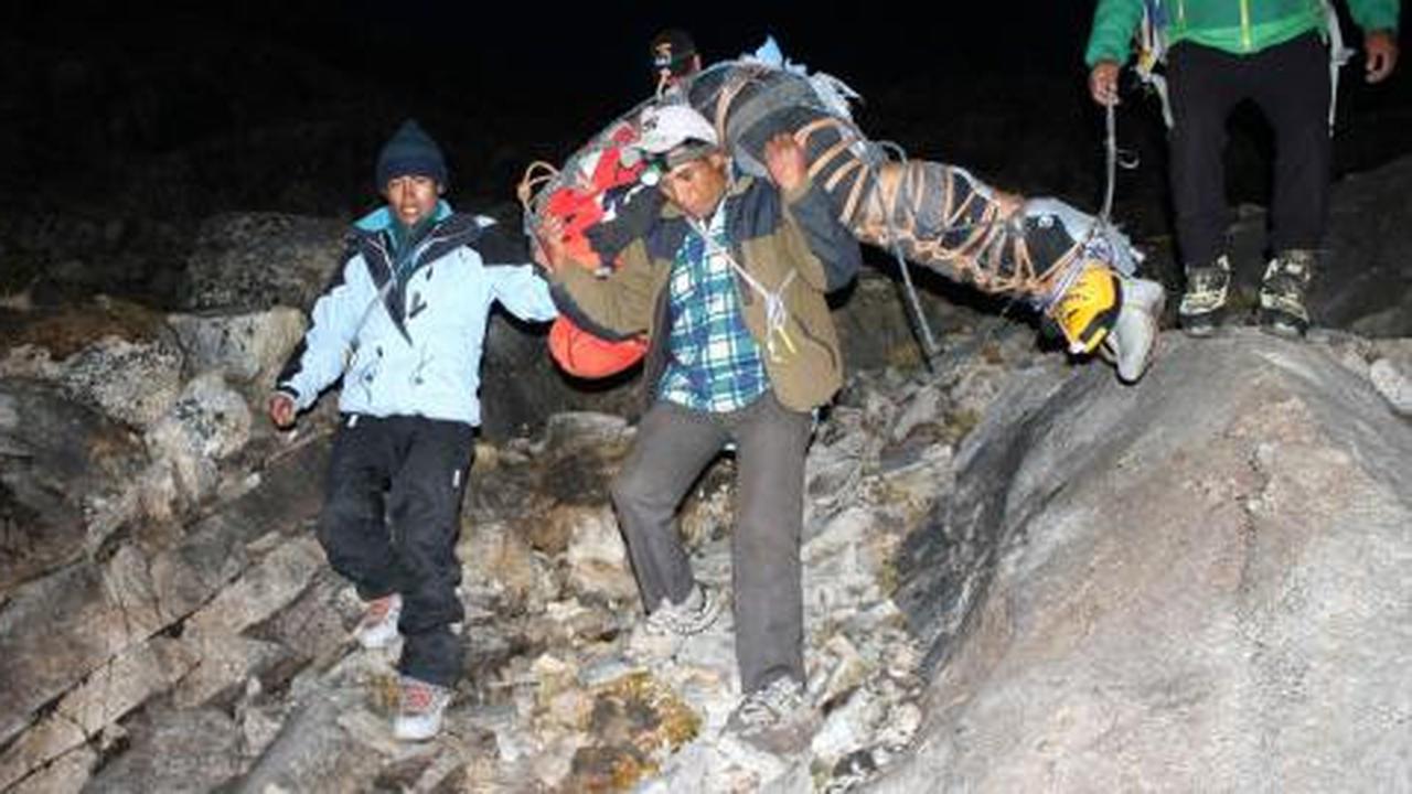 Pendaki Gunung Sindoro yang tewas jadi 2 orang