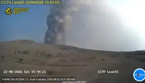 Anak Krakatau 5 Kali Erupsi dalam 4 Jam, Status Siaga