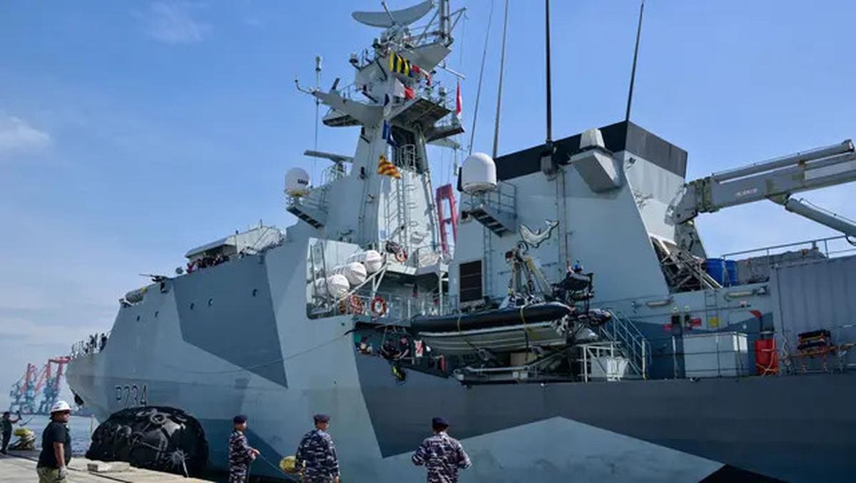Perkuat Kerja Sama Militer, Kapal Angkatan Laut Inggris HMS Spey Berlabuh di Jakarta