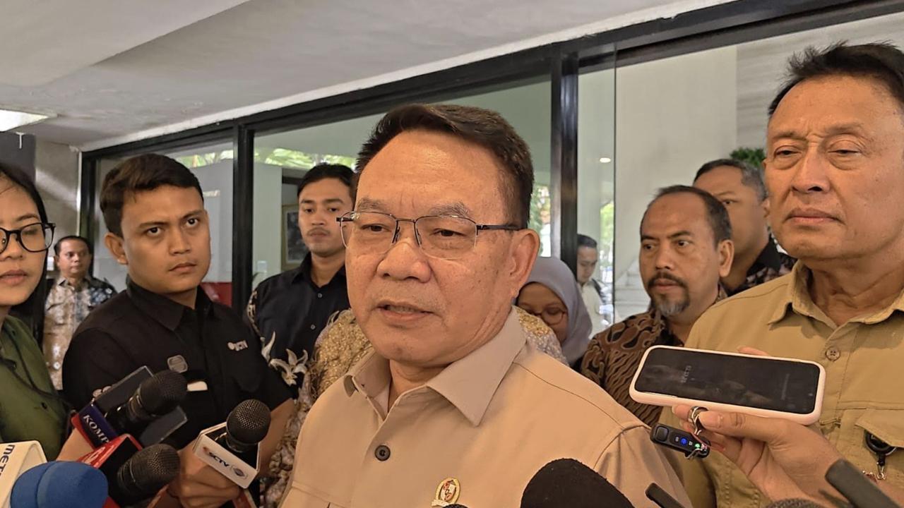 KSP Dudung Soal Tudingan Amien Rais ke Seskab Teddy: Itu Fitnah dan Provokasi