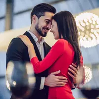 ilustrasi couple romantis/4 PM production/Shutterstock