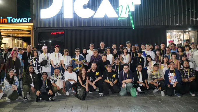 JICAF 2024 menghadirkan perpaduan energi kehidupan perkotaan dengan seni visual yang dinamis.