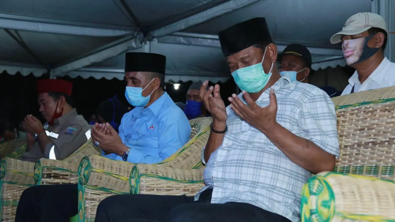 Anwar Hafid menyatakan dukungan ke pasangan Rusdy Mastura-Ma'mun Amir. (Foto: Istimewa)