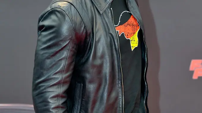 [Bintang] Dwayne Johnson