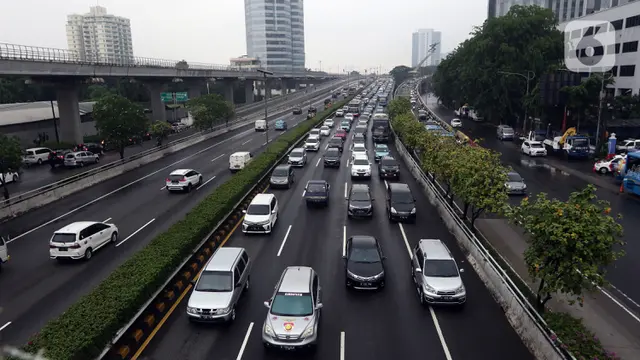 FOTO: Rencana Sanksi Kendaraan Tak Lulus Uji Emisi