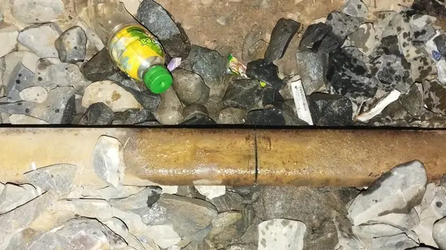 Besi rel kereta api
