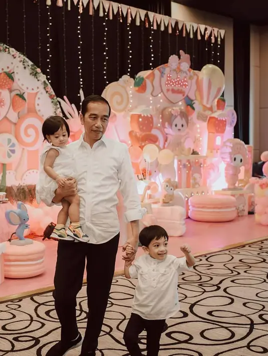 Ultah Sedah Mirah Cucu Jokowi