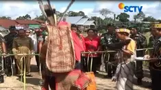 Kegiatan bakti sosial dan khitanan massal anak-anak ini dilakukan di aula pertemuan di Desa Noyan, yang berbatasan langsung dengan Sarawak, Malaysia.
