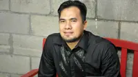Saipul Jamil dikenal sebagai pedangdut dan pembaca acara, lahir di Banten, Serang, 31 Juli 1980.