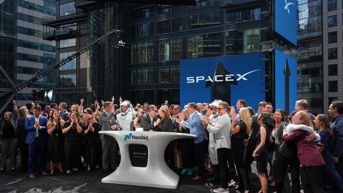 Selain Elon Musk, Ini Pemegang Saham Terbesar SpaceX