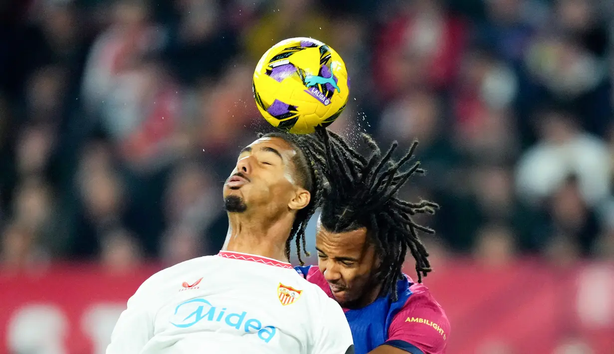 Gol Sevilla dicetak oleh Ruben Vargas. Sementara gol Barcelona dihasilkan Robert Lewandowski, Fermin Lopez, Raphinha, dan Eric Garcia. (AP Photo/Jose Breton)