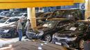 Sementara itu, untuk model yang banyak dicari konsumen, adalah mobil dengan harga di bawah Rp 250 juta dengan kapasitas 7 tempat duduk. (Liputan6.com/Angga Yuniar)
