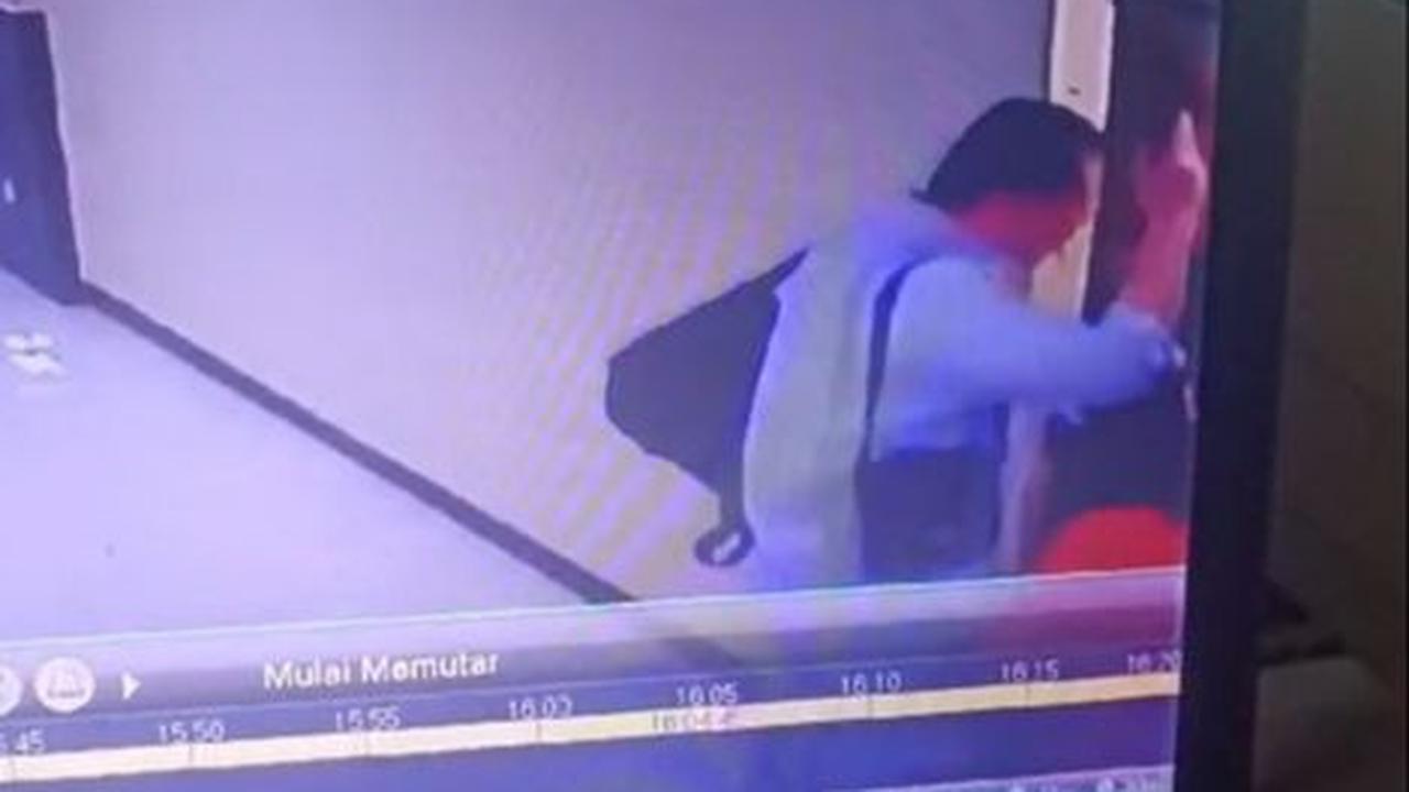Kasatreskrim Polres Metro Jakarta Utara AKBP Hady Saputra Siagian beralasan masih menunggu hasil pemeriksaan barang bukti ditemukan di lokasi.<br>