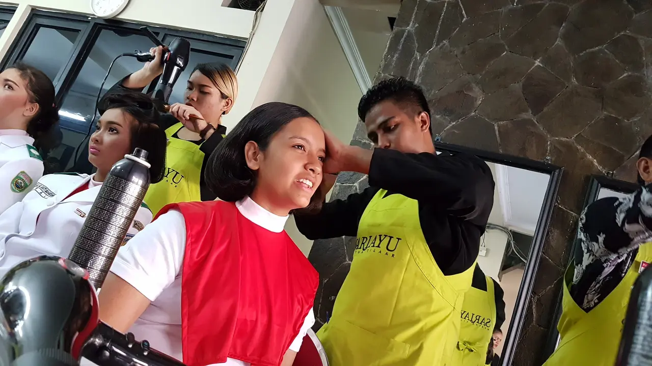 Gloria Natapradja Hamel Bersiap Ikut Paskibraka