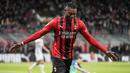 AC Milan unggul terlebih dahulu pada menit ke-29. Gol dicetak Rafael Leao usai memanfaatkan umpan silang Sandro Tonali. (AP/Luca Bruno)