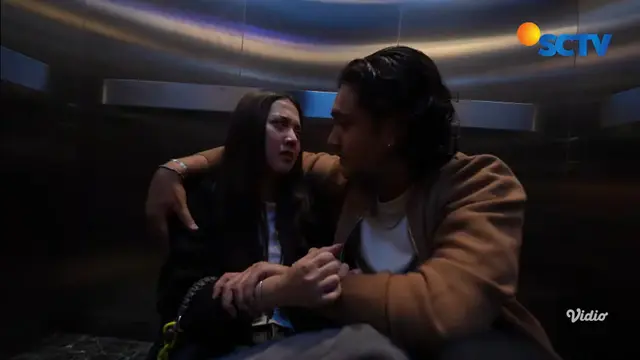 Esta Pramanita dan Giorgino Abraham dalam sinetron SCTV Putri Pewaris. (dok SCTV)