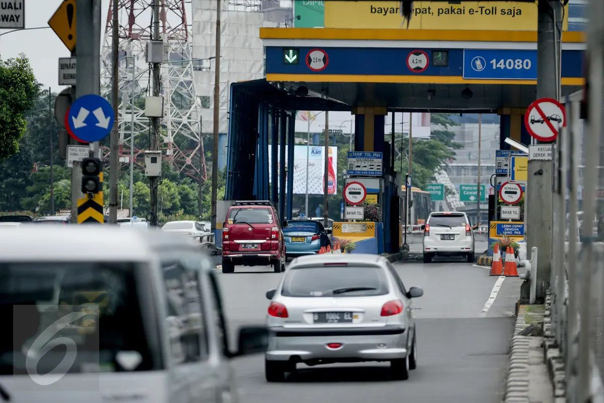 Bayar Tol Tak Bisa Pakai Uang Tunai Mulai Tahun Ini