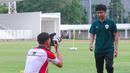 Pemain FC Dordrecht U-21 di Liga Belanda U-21 itu diperkirakan harus absen selama sepuluh hingga 14 hari dalam latihan Timnas Indonesia U-20. (Bola.com/M Iqbal Ichsan)