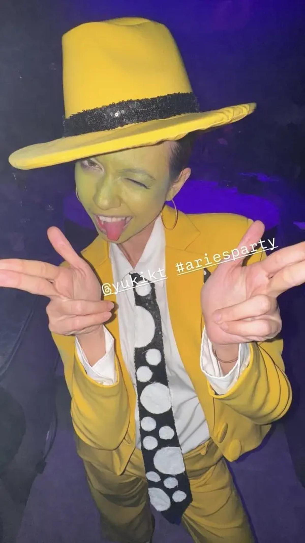 Gaya Totalitas Genk Aries Yuki Kato, Bunga Citra Lestari, Vidi Aldiano, dan Ranggaz Laksmana di Pesta Ulang Tahun Bertema TV Show 90an