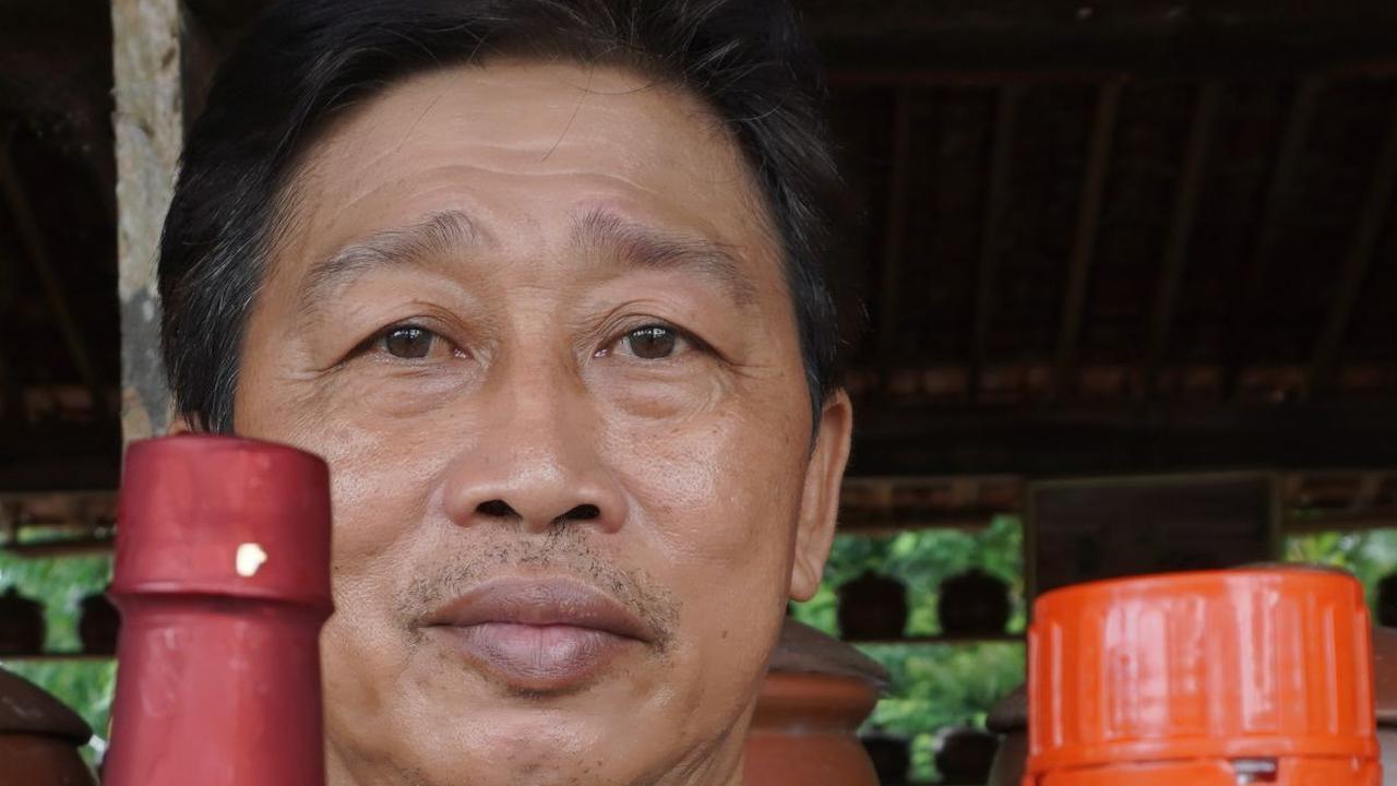 Kisah Sugeng Kembangkan Madu Emas dari Gunungkidul