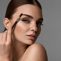 ilustrasi cara membuat alis tampak alami dan rapi/puhhha/shutterstock