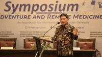 Direktur Utama BPJS Kesehatan Ali Ghufron Mukti saat menjadi narasumber dalam Simposium Adventure &amp; Remote Medicine yang diselenggarakan Universitas Airlangga (Unair) Surabaya, Jawa Timur pada Sabtu, 11 Februari 2023. (Dok BPJS Kesehatan)