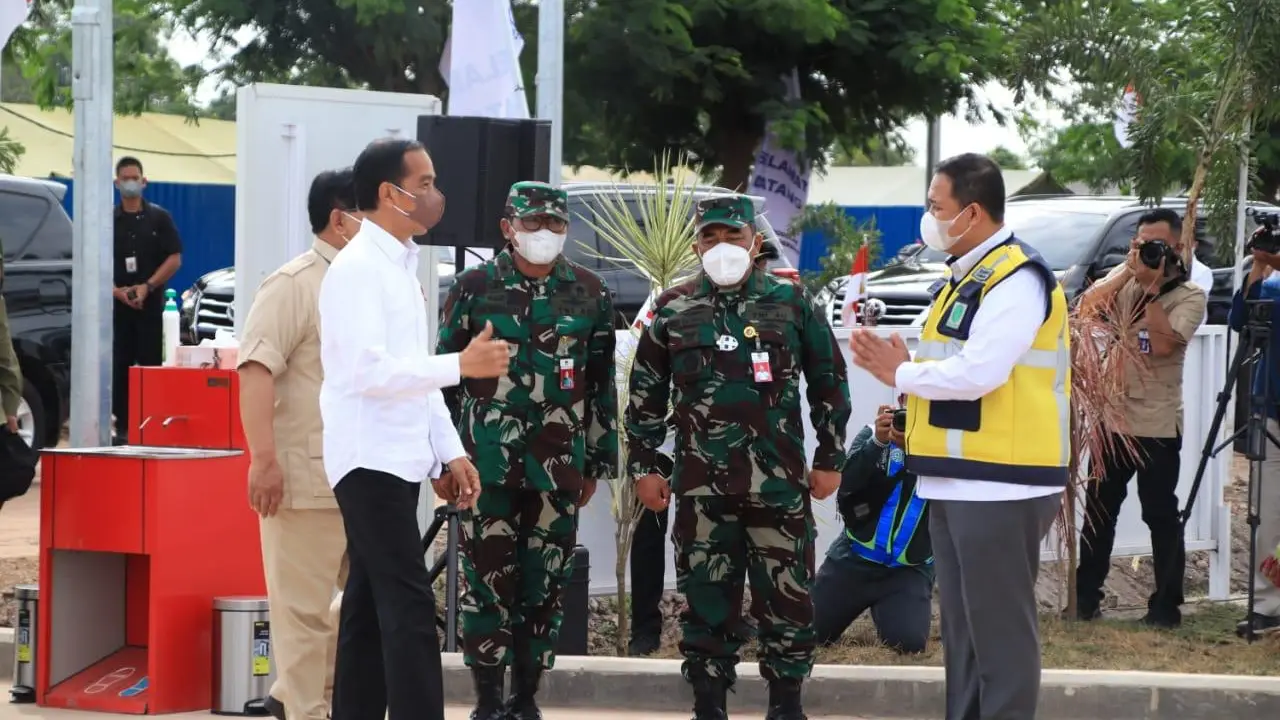 Presiden Joko Widodo (Jokowi) meresmikan Rumah Sakit Modular Jenderal TNI L.B Moerdani yang berlokasi di Distrik Margamulya, Kabupaten Merauke, Provinsi Papua, Minggu (3/10/2021).