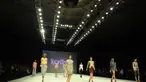 Indonesia Fashion Week (IFW) 2014 kembali menggelar  penampilkan rancangan anak muda kebaya modern dan dinamis dalam Lomba Rancang Kebaya 2014 Majalah Kartini di Jakarta Convention Center, Jakarta, Sabtu (22/2/2014) (Liputan6.com/Rini Suhartini).