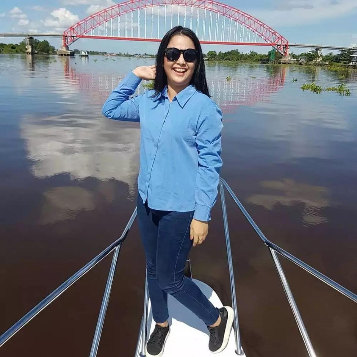 Potret Cantik Dewi Sri Astuti