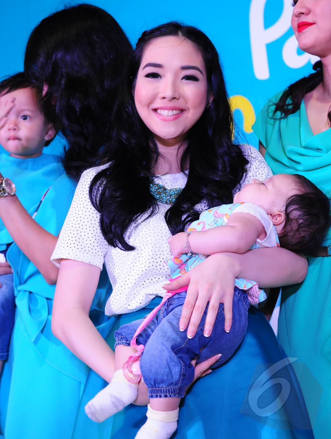 Gisel dan Sang Buah Hati