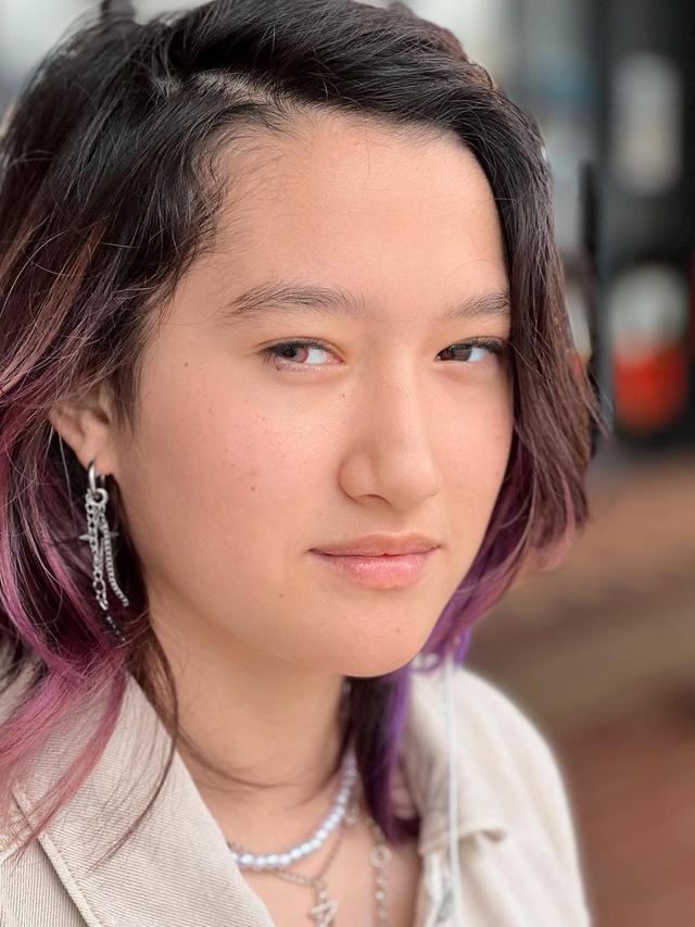 7 Potret Nadya Hutagalung Bareng Putri Bungsunya yang Putuskan Bergender Netral