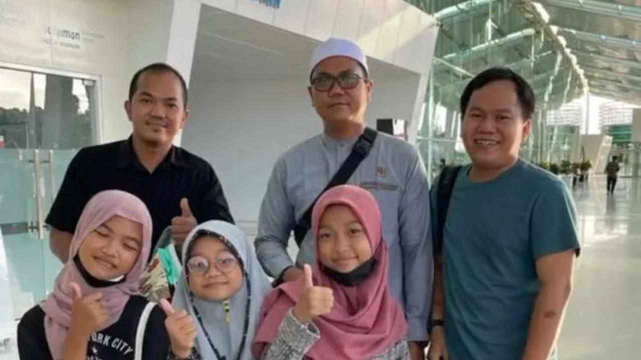 Di tahun 2023, ia kembali mendapat beasiswa ke Polandia. Di tahun yang sama, ia lolos CPNS dan menjadi dosen di Universitas Mulawarman.