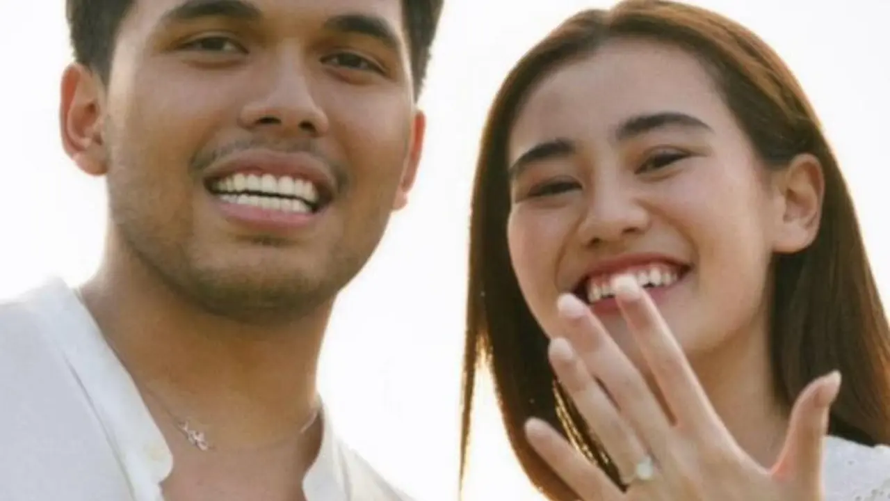 6 Potret Detail Cincin Lamaran Thariq Halilintar untuk Aaliyah Massaid Seharga Rp200 Jutaan, Dibuat dari Berlian Oval Langka