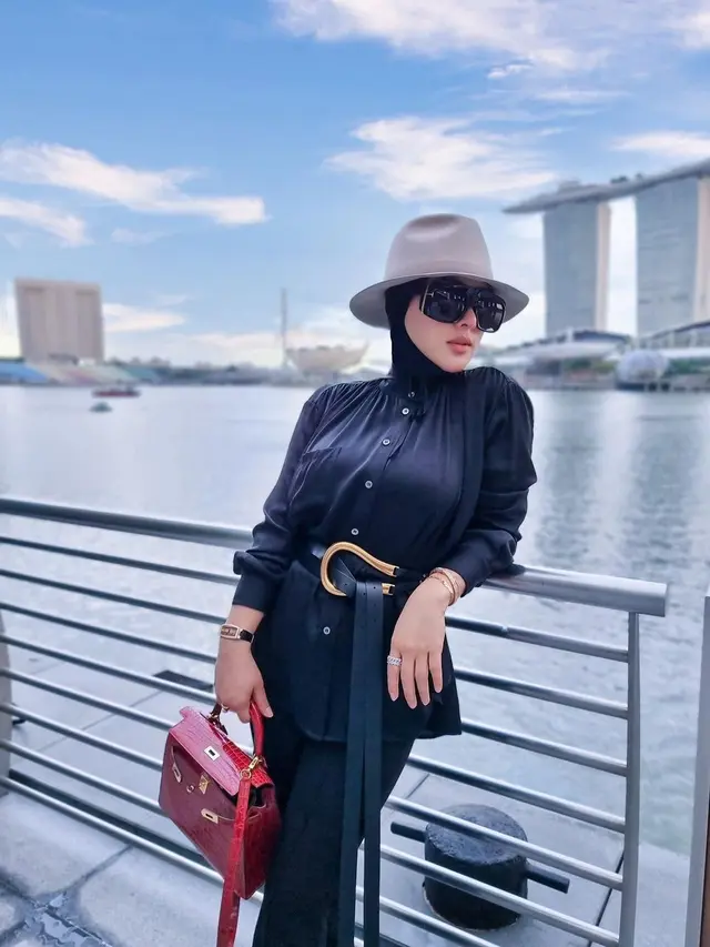 Dikabarkan Akan Pindah, Ini 6 Potret Syahrini Selama di Singapura
