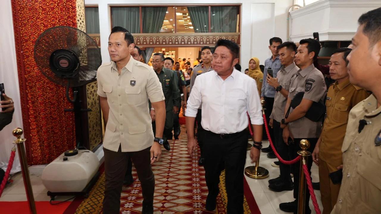 Kunjungan Kerja ke Sumatra Selatan, Menko AHY Koordinasikan Pembangunan Infrastruktur Strategis