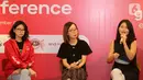 Co-Founder and COO Fore Coffee Elisa Suteja memberi keterangan pers saat peluncuran GoFood Exclusive di Jakarta, Kamis (7/11/2019). Gojek meluncurkan tiga layanan baru GoFood Exclusive, Cloud Kitchen, dan Turbo. (Liputan6.com/Fery Pradolo)