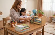 7 Cara Menata Buku di Meja Belajar Anak agar Menarik dan Rapi