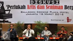 (ki-ka) Anggota DPR Komisi I Tantowi Yahya, Balon Gubernur DKI Jakarta, Ahmad Dhani, Aktivis Ratna Sarumpaet dan Anggota Komisi X DPR RI Anang Hermansyah saat menjadi pembicara diskusi, di Jakarta, Selasa (16/3). (Liputan6.com/Johan Tallo)